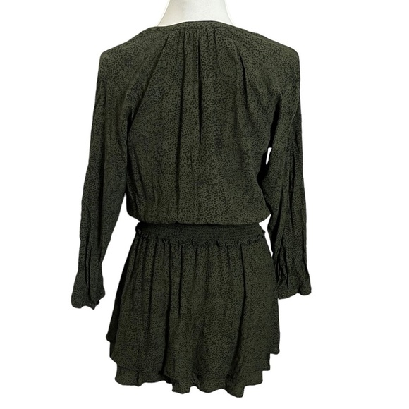 Welcome to my closet. - Picture 8 of 14